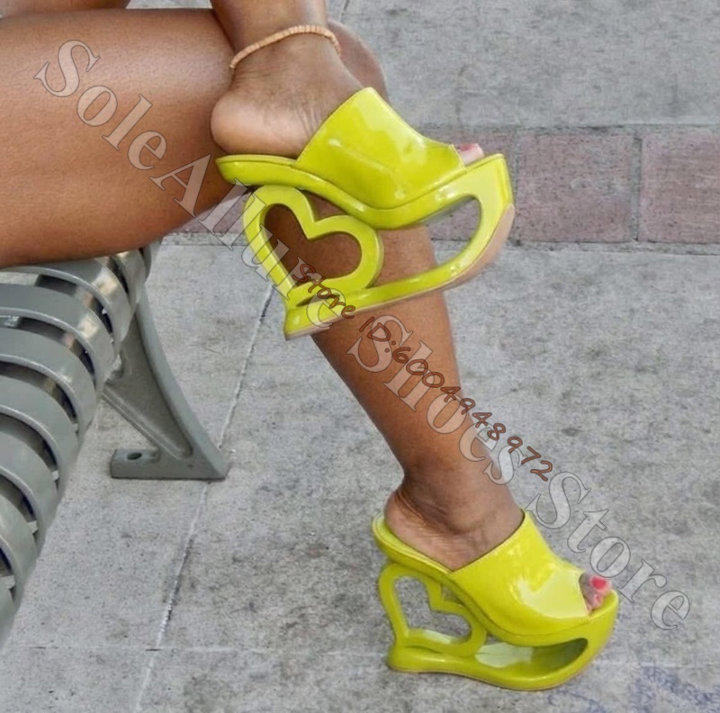 Patent Deri Kalp Şeklinde Oyuk - Women Shoes Mules incelemesi ve fiyatı