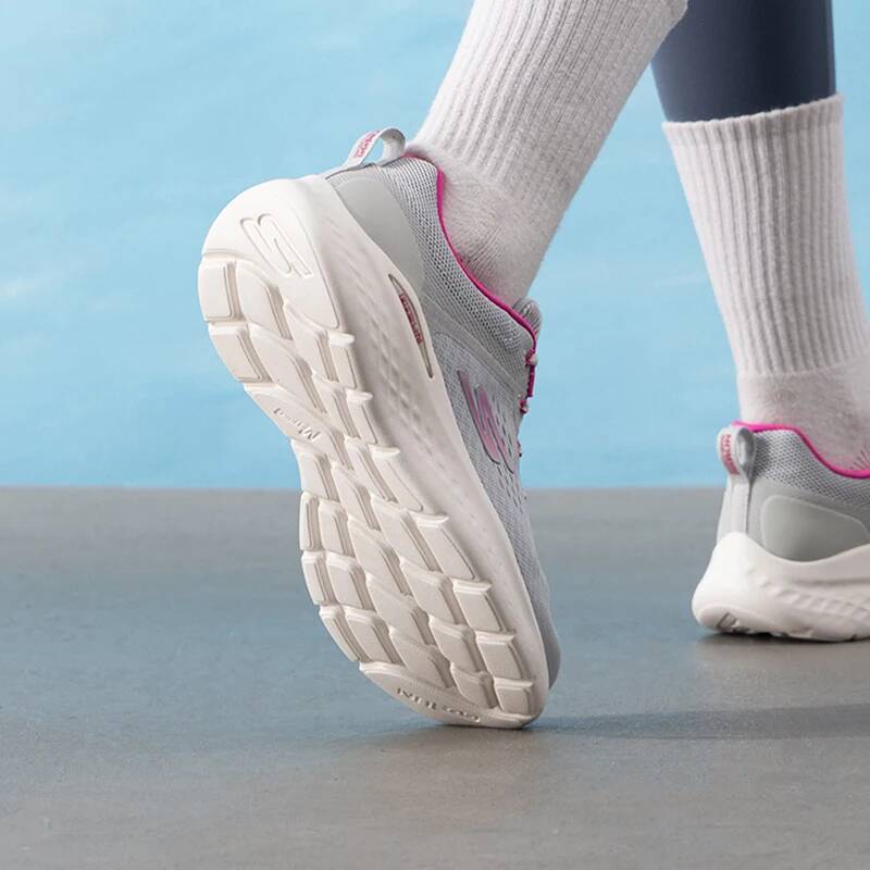 Skechers Yeni Kadın Koşu Ayakk - Women'S Shoes New Balance incelemesi ve fiyatı